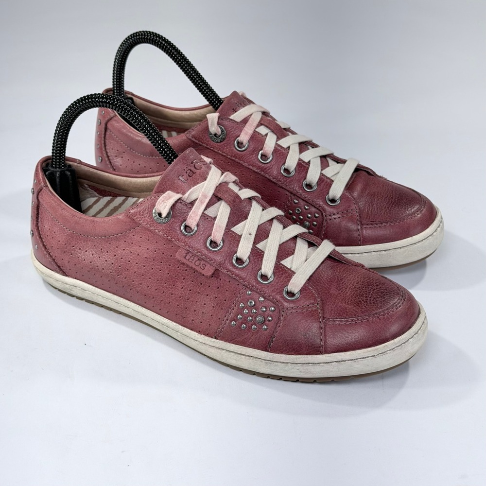 Taos Freedom Sneakers Womens 8.5 Wine Red Leather Studded Comfort Casual Boho